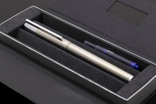 Перьевая ручка Lamy Scala Titanium перо F