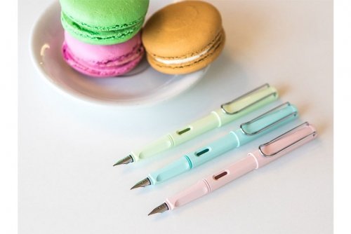 Перьевая ручка Lamy Safari Pastel Blue Macaron Special Edition 2019