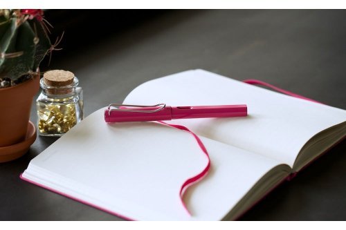 Перьевая ручка Lamy Safari Pink