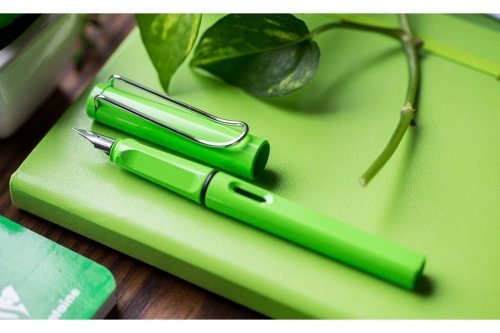 Перьевая ручка Lamy Safari Green